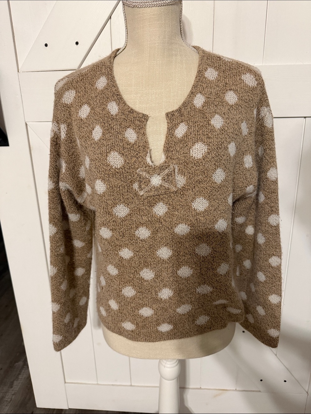 Women’s Blu Pepper sweater